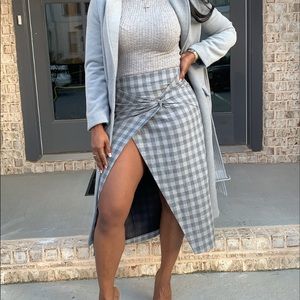 GREY BUSINESS SKIRT
